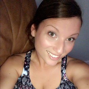 Meet your Posher, Kayla